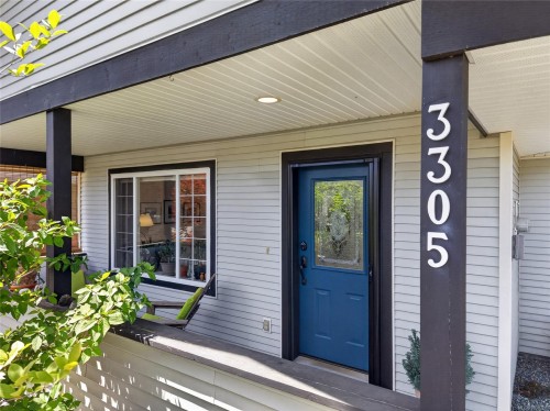 3305 Ninth St, Cumberland, BC 