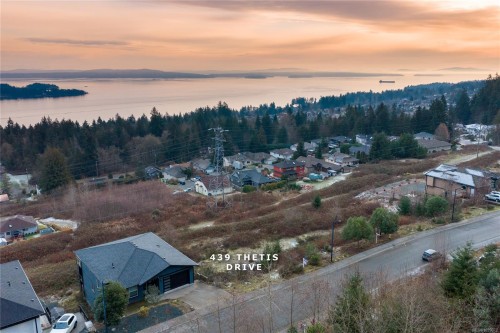 439 Thetis Dr, Ladysmith, BC 