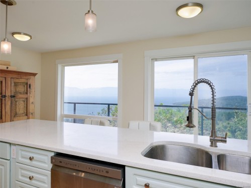560 Wilderness Pl, Sooke, BC 