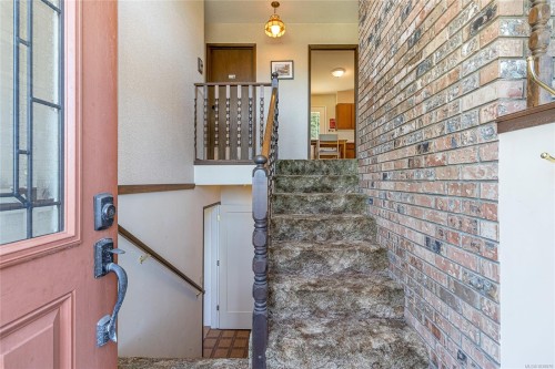 1398 Haida Rd, Duncan, BC 