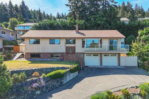 1398 Haida Rd, Duncan, BC 