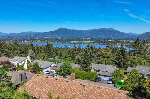 1398 Haida Rd, Duncan, BC 