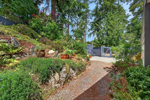 102 Village Terr, Salt Spring, BC 