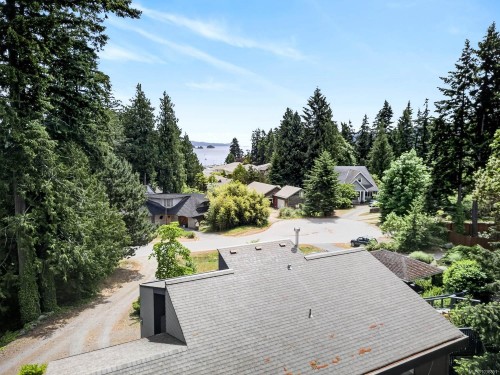 102 Village Terr, Salt Spring, BC 