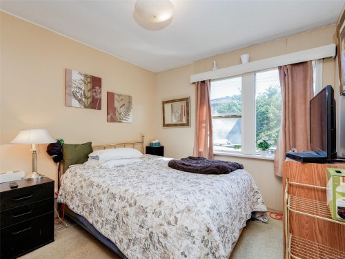 8 Camden Ave, View Royal, BC 