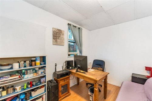 1608 Quadra St, Victoria, BC 