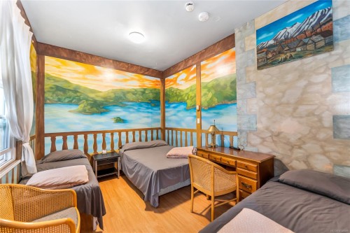 1608 Quadra St, Victoria, BC 