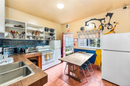 1608 Quadra St, Victoria, BC 