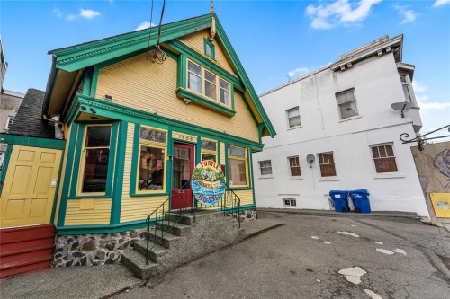1608 Quadra St, Victoria, BC 