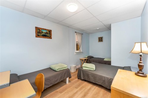 1608 Quadra St, Victoria, BC 