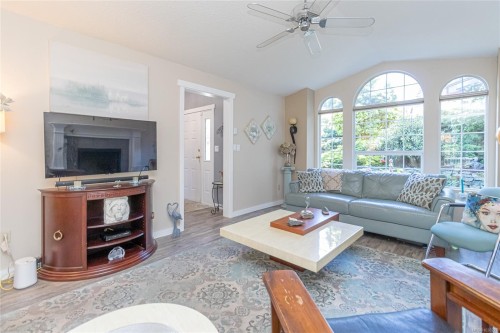 6282 Thomson Terr, Duncan, BC 