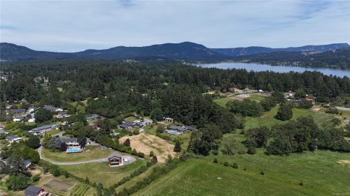 2440 Roome Rd, Duncan, BC 