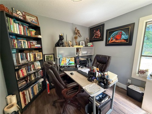 2440 Roome Rd, Duncan, BC 