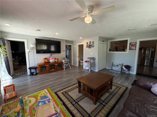 2440 Roome Rd, Duncan, BC 
