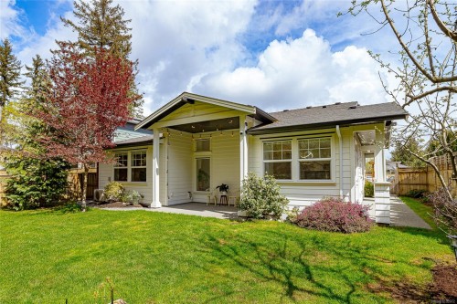 912 Randall Pl, Langford, BC 