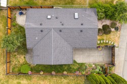 #102-2200 Lambert Dr Courtenay, BC V9N 9E1