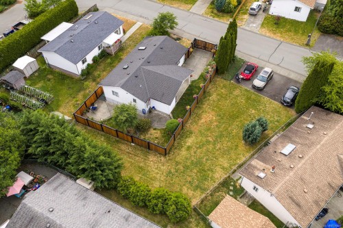 #102-2200 Lambert Dr, Courtenay, BC 