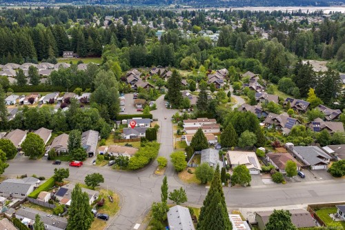 #102-2200 Lambert Dr, Courtenay, BC 
