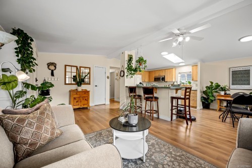 #102-2200 Lambert Dr, Courtenay, BC 
