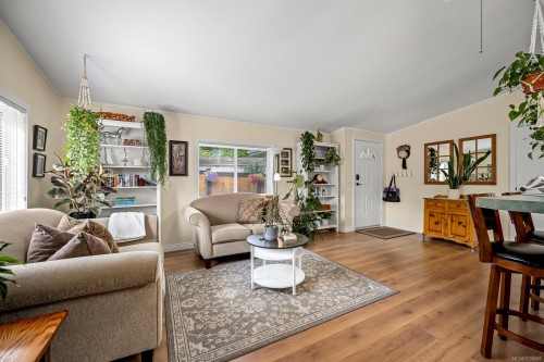 #102-2200 Lambert Dr, Courtenay, BC 