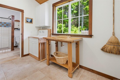 3890 Trailhead Dr, Sooke, BC 