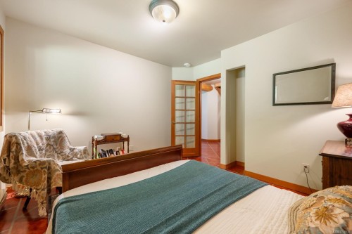 900 Spider Lake Rd, Qualicum Beach, BC 