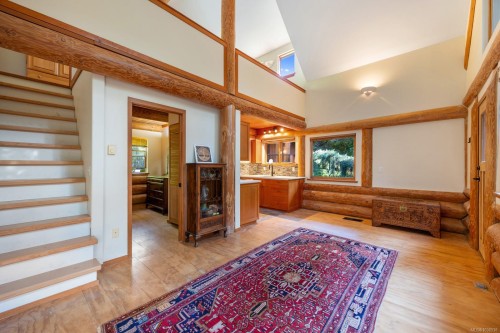 900 Spider Lake Rd, Qualicum Beach, BC 
