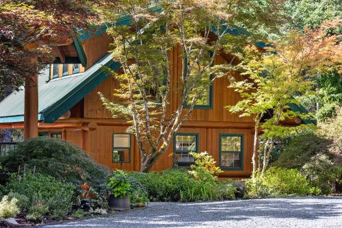 900 Spider Lake Rd, Qualicum Beach, BC 