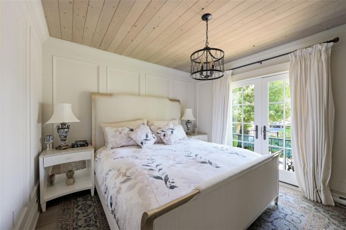 867 Victoria Ave, Oak Bay, BC 