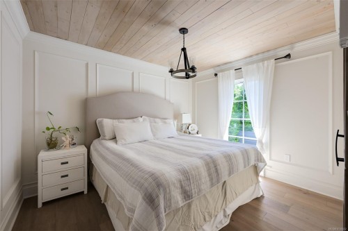 867 Victoria Ave, Oak Bay, BC 
