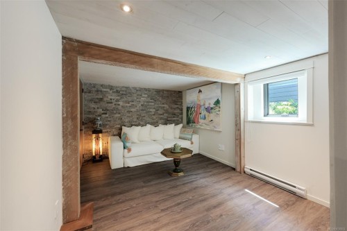 867 Victoria Ave, Oak Bay, BC 