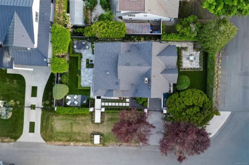 867 Victoria Ave, Oak Bay, BC 