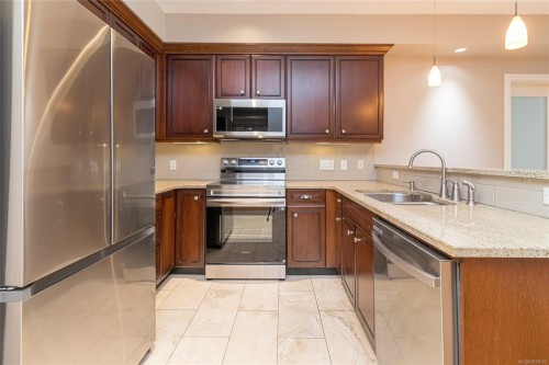 #215-1325 Bear Mountain Pkwy, Langford, BC 