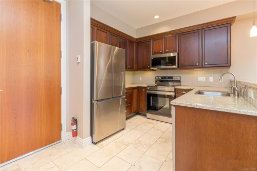 #215-1325 Bear Mountain Pkwy, Langford, BC 
