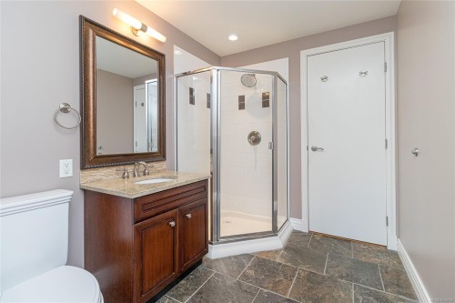 #215-1325 Bear Mountain Pkwy, Langford, BC 