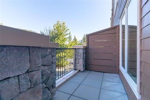 #215-1325 Bear Mountain Pkwy, Langford, BC 