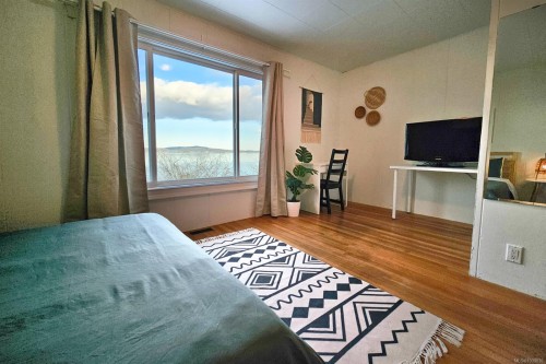 3677 Gardner Rd, Saltair, BC 