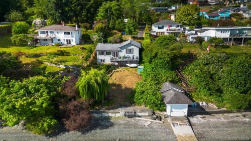 3677 Gardner Rd, Saltair, BC 