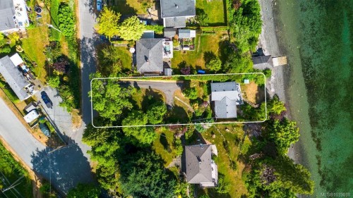3677 Gardner Rd, Saltair, BC 