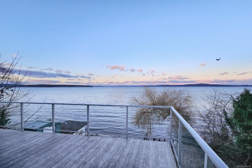 3677 Gardner Rd, Saltair, BC 