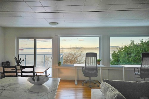 3677 Gardner Rd, Saltair, BC 