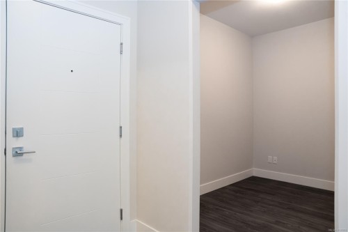 #203-4960 Songbird Pl, Nanaimo, BC 