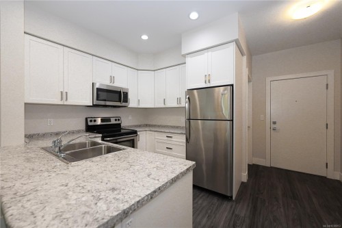 #203-4960 Songbird Pl, Nanaimo, BC 