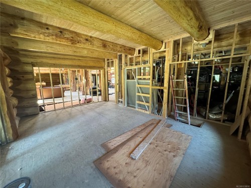 2745 Nanaimo River Rd, Nanaimo, BC 