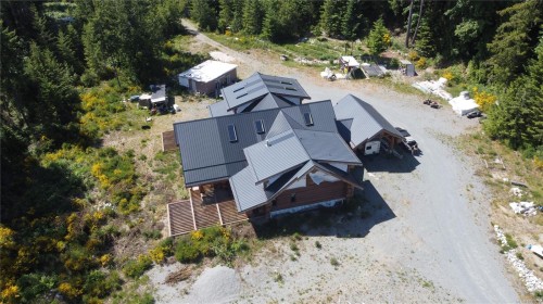 2745 Nanaimo River Rd, Nanaimo, BC 