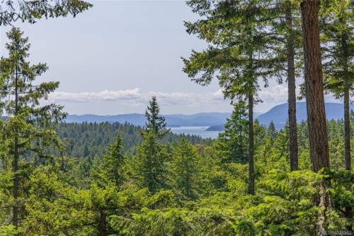 3350 Port Washington Rd, Pender Island, BC 