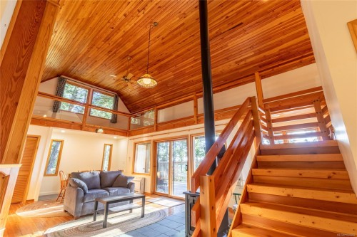 3350 Port Washington Rd, Pender Island, BC 