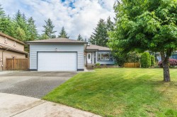 6015 Joseph Pl Nanaimo, BC V9T 6H7