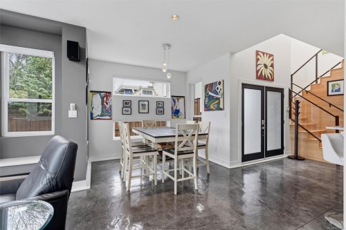 838 Old Esquimalt Rd, Esquimalt, BC 