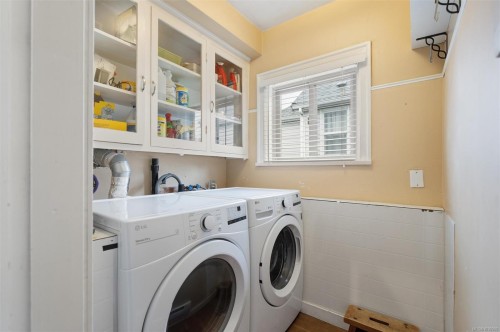 838 Old Esquimalt Rd, Esquimalt, BC 